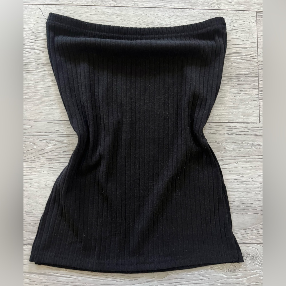 Strapless Ribbed Knit Top - Picture 2 of 5